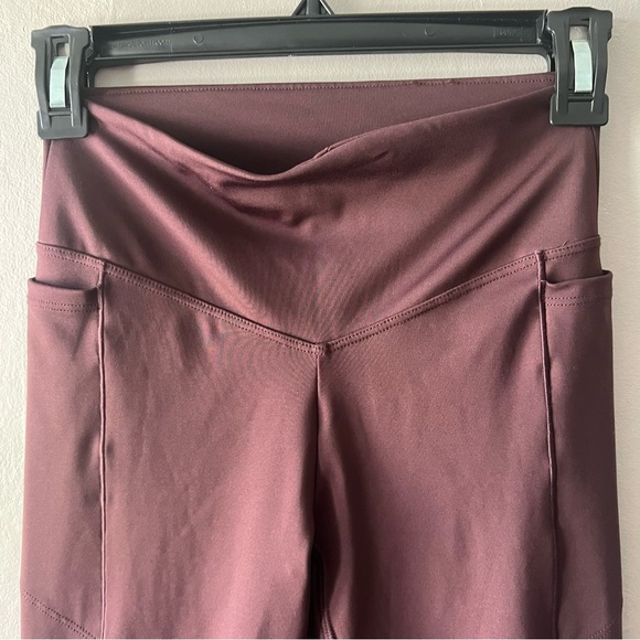 PINK Victoria’s Secret Active Maroon Leggings Size XS - Picture 3 of 7